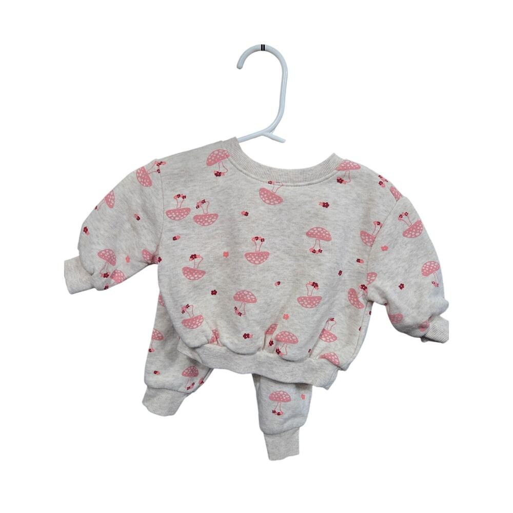 Cream Mushroom Sweatsuit - Old Navy - 0-3mo